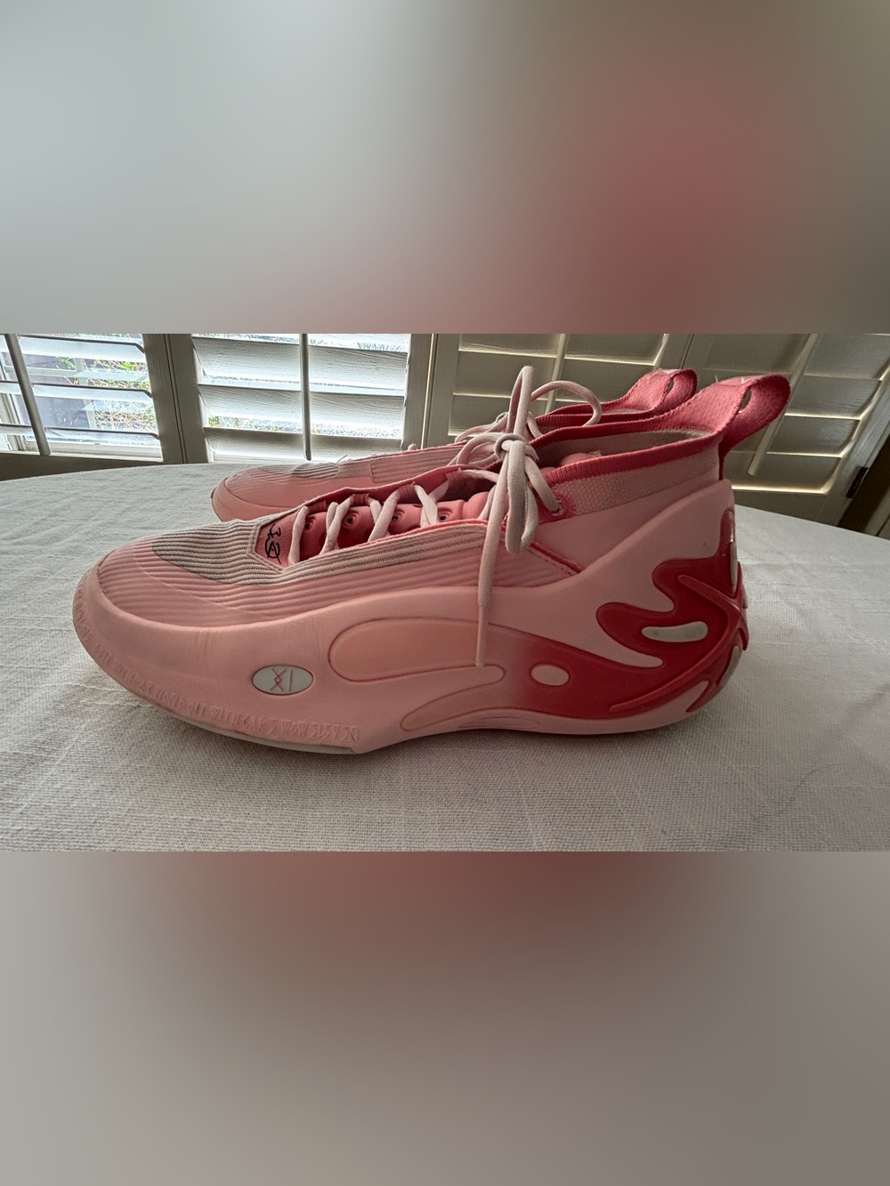 Li-Ning Way of Wade “Cherry Blossom” Pink Athletic Shoe ~ Men’s 13